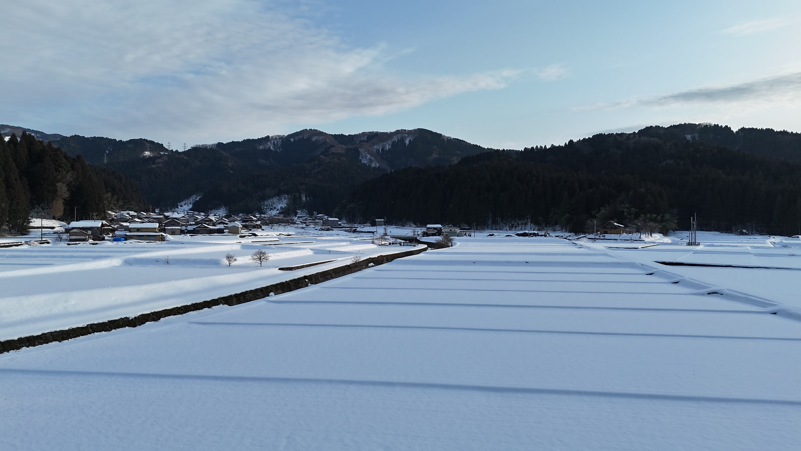 雪原与村落（航拍）